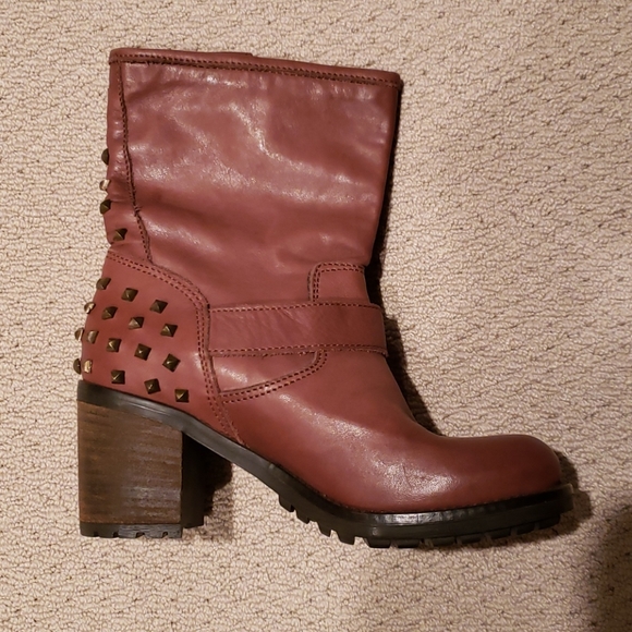 Combat Brown Boots - Picture 2 of 6